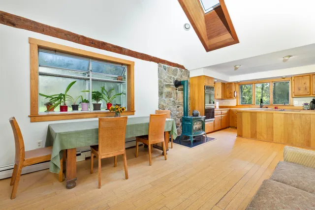 $585,000 | 46 Runnals Road, Hartford, VT 05001