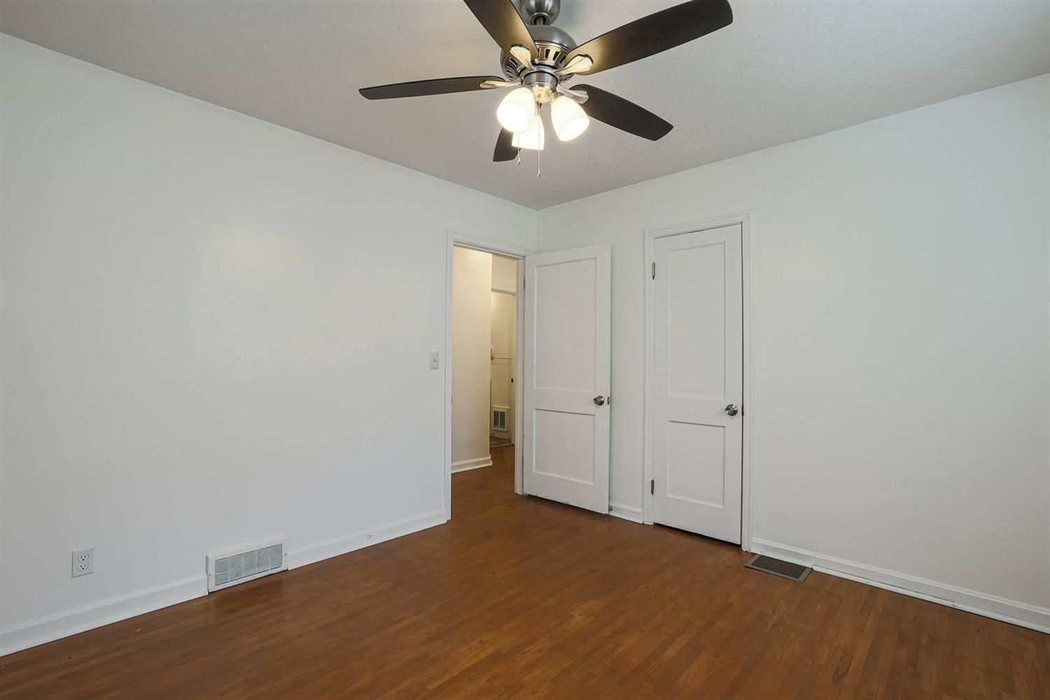 8061 Daly Road Cincinnati, OH 45224 - Photo 15 of 29
