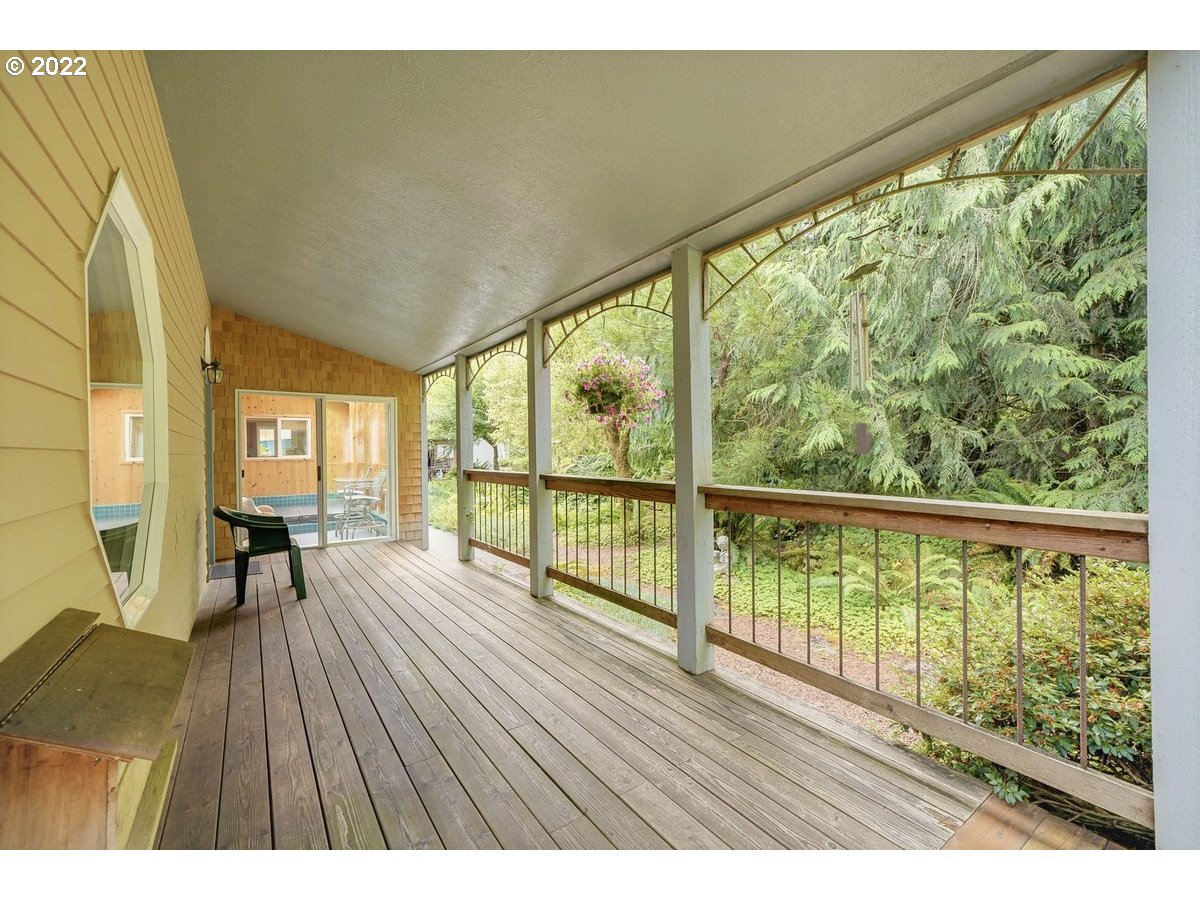 37275 Jenck Road Cloverdale, OR 97112 - Photo 2 of 32