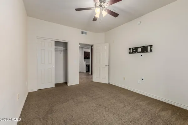 $300,000 | 5450 East Deer Valley Drive, Unit 3019, Phoenix, AZ 85054