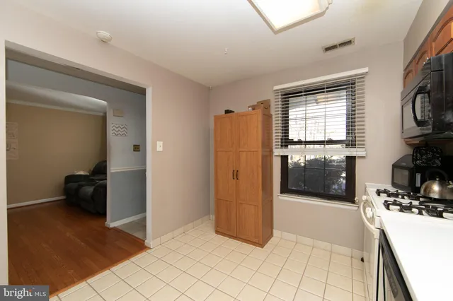 $386,900 | 14 Fawnhollow Court, Medford, NJ 08055