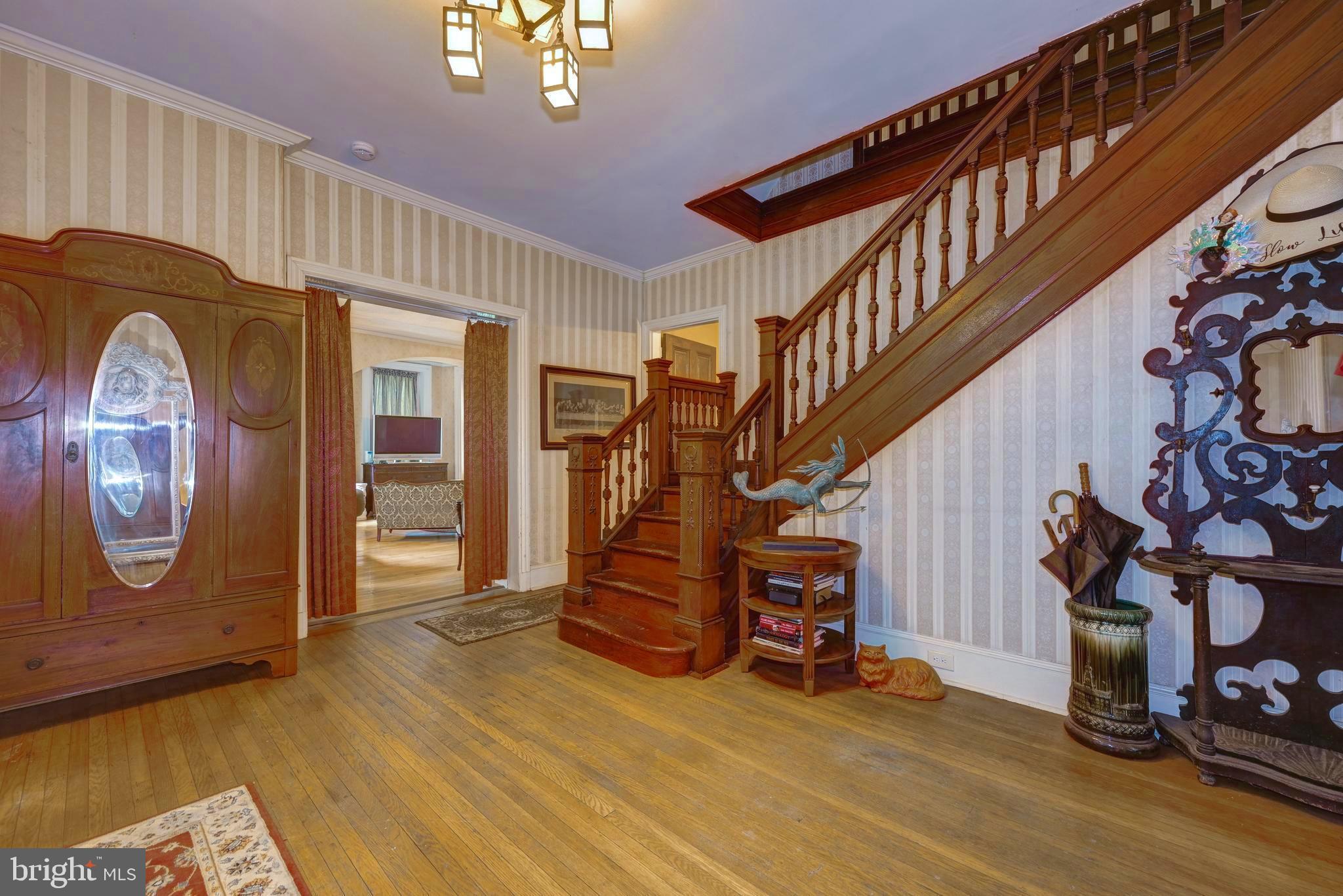 705 Woodlane Road Beverly, NJ 08010 - Photo 13 of 62