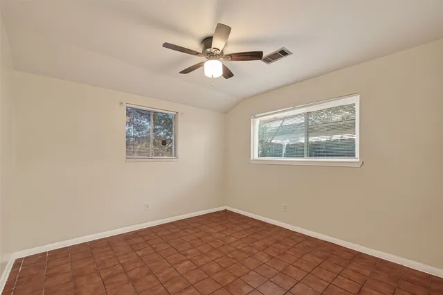 $1,500 | 1211 Helms Road, Houston, TX 77088