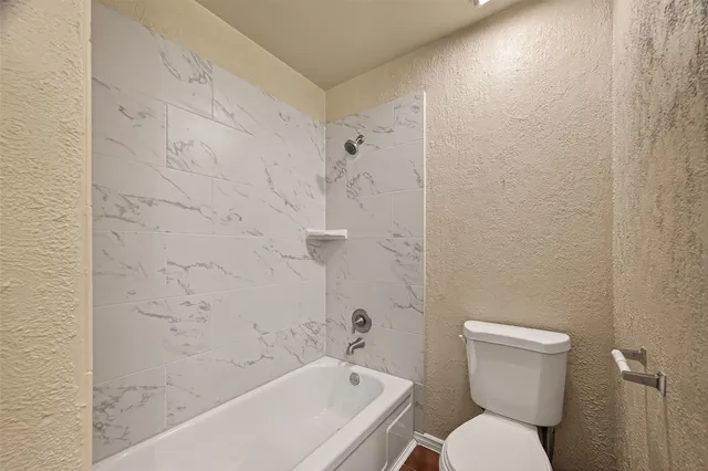 $1,500 | 1211 Helms Road, Houston, TX 77088