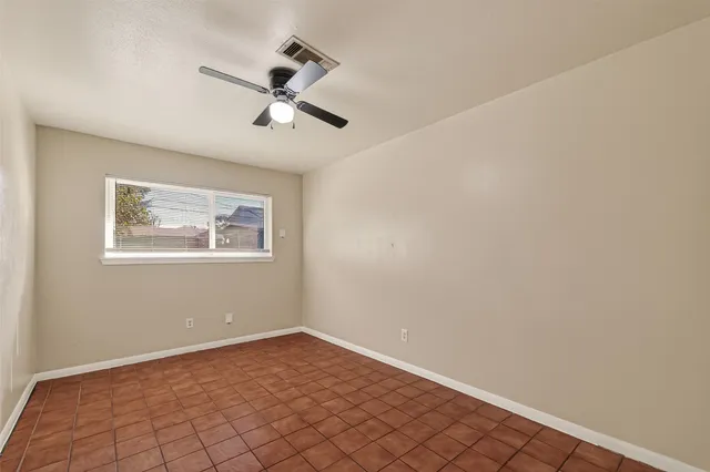 $1,500 | 1211 Helms Road, Houston, TX 77088