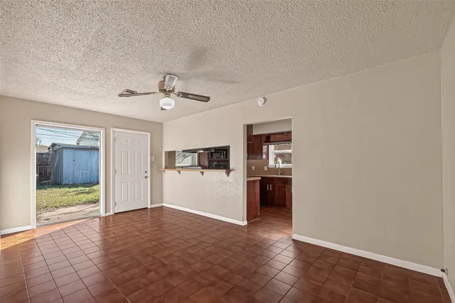 $1,500 | 1211 Helms Road, Houston, TX 77088