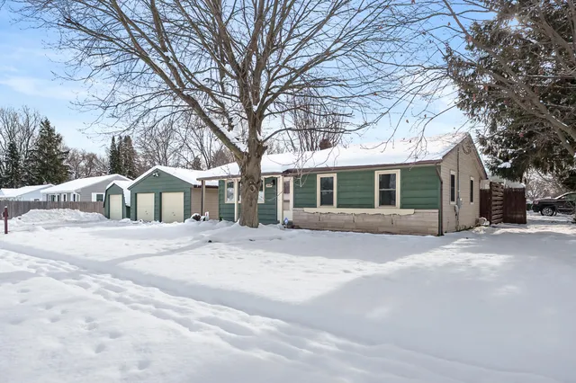 $236,000 | 3909 Alamo Avenue, Kalamazoo, MI 49006