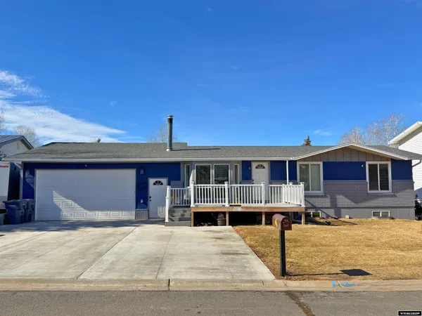 $400,000 | 105 Zuni Court, Evanston, WY 82930