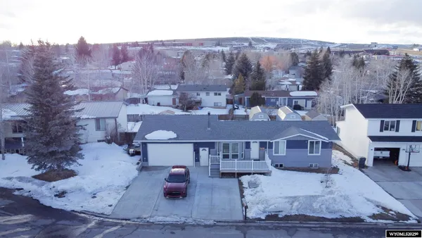 $400,000 | 105 Zuni Court, Evanston, WY 82930