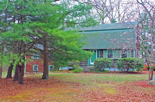 344 Reed Street Hanson, MA 02341 - Photo 1 of 17 Gallery Image 1