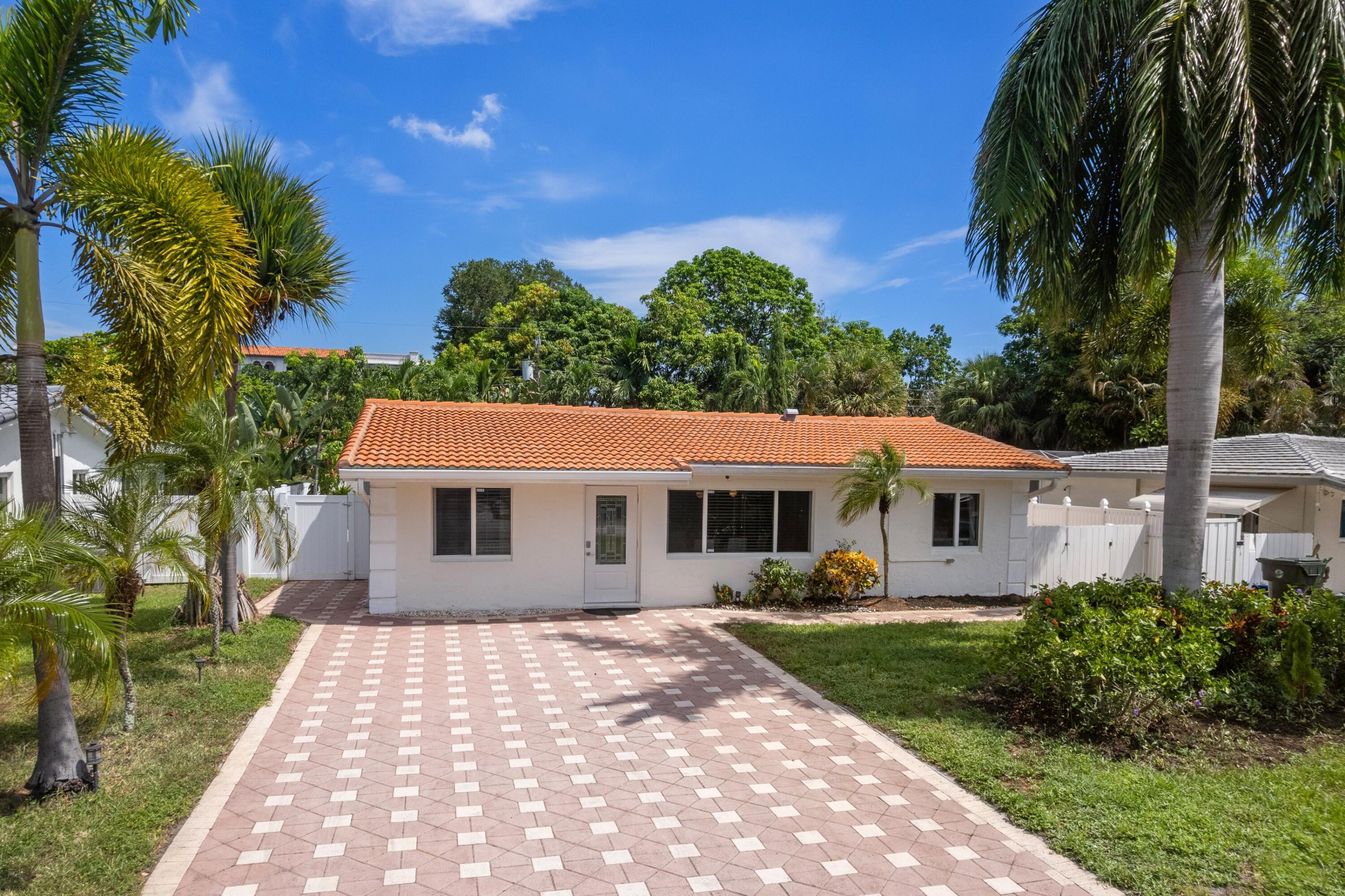 319 Southwest 2nd Street Boca Raton, FL 33432 - Photo 1 of 48 Front Exterior