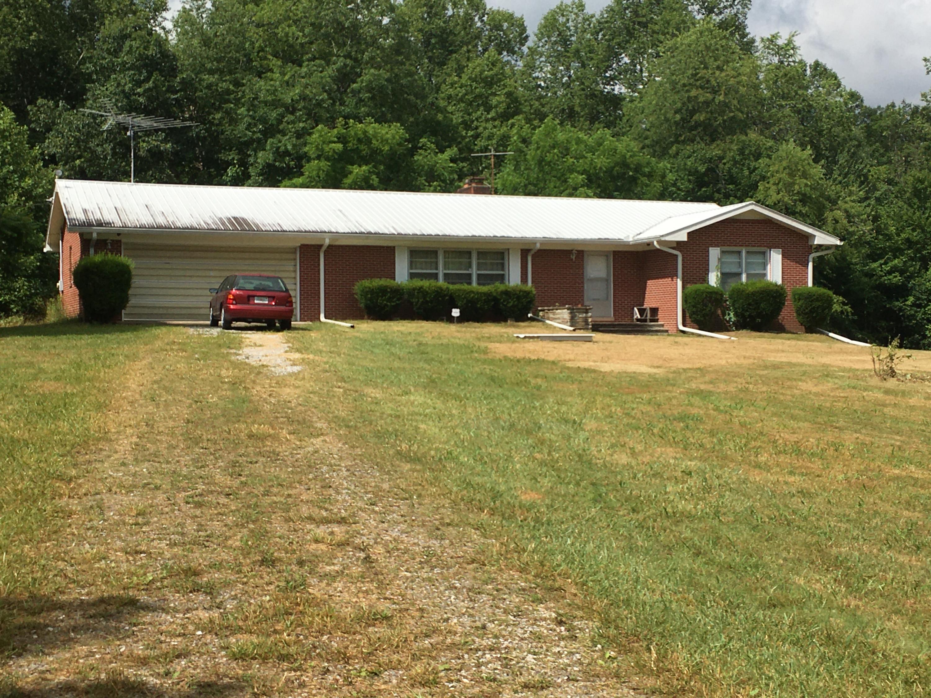 1100 Randolph Road Crossville, TN 38571 - Photo 1 of 32 IMG-2630