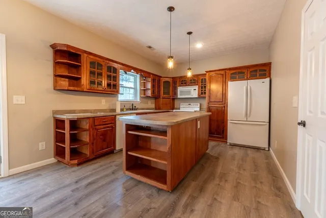 $375,000 | 228 Goldfinch Lane, Murphy, NC 28906