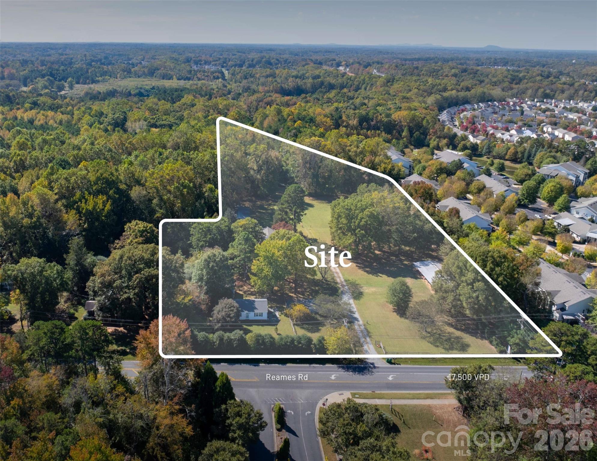 9009 Reames Road Charlotte, NC 28216 - Photo 2 of 6 a view of a outdoor space