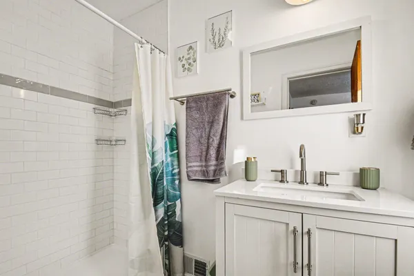 $249,000 | 1 Grand Avenue, Niles, MI 49120