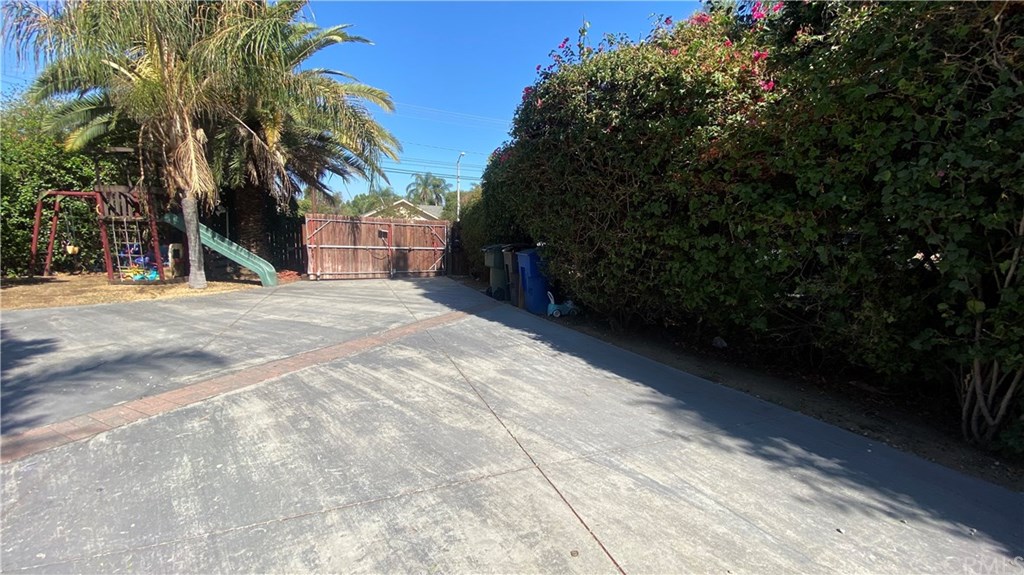 9272 Colorado Avenue Riverside, CA 92503 - Photo 32 of 35