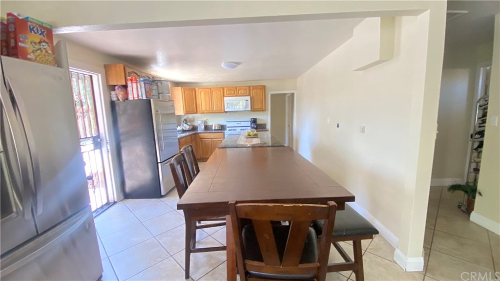 9272 Colorado Avenue Riverside, CA 92503 - Photo 5 of 35