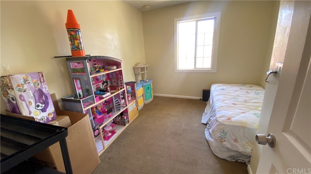 9272 Colorado Avenue Riverside, CA 92503 - Photo 9 of 35