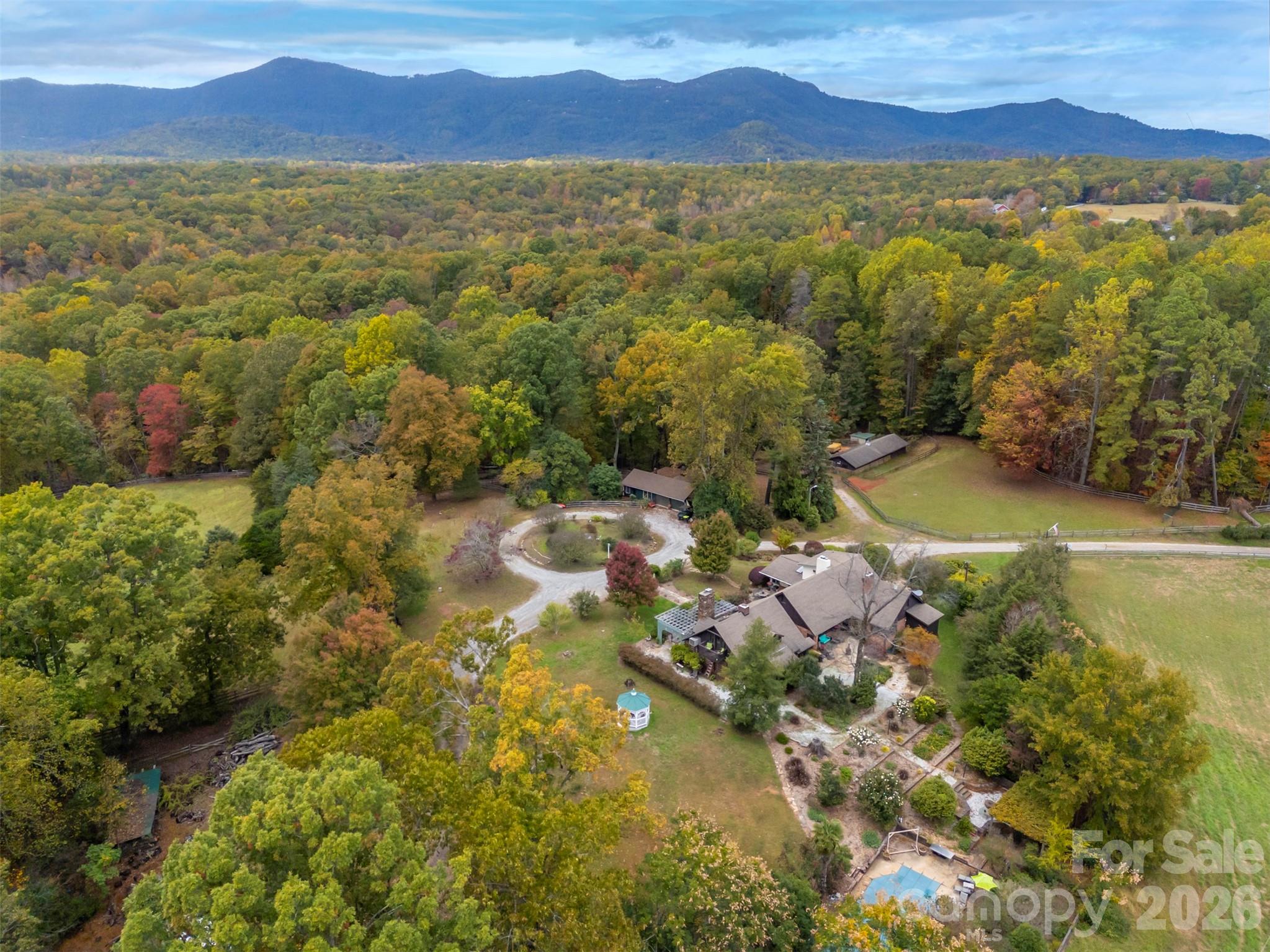 936 Golden Road Columbus, NC 28722 - Photo 3 of 38