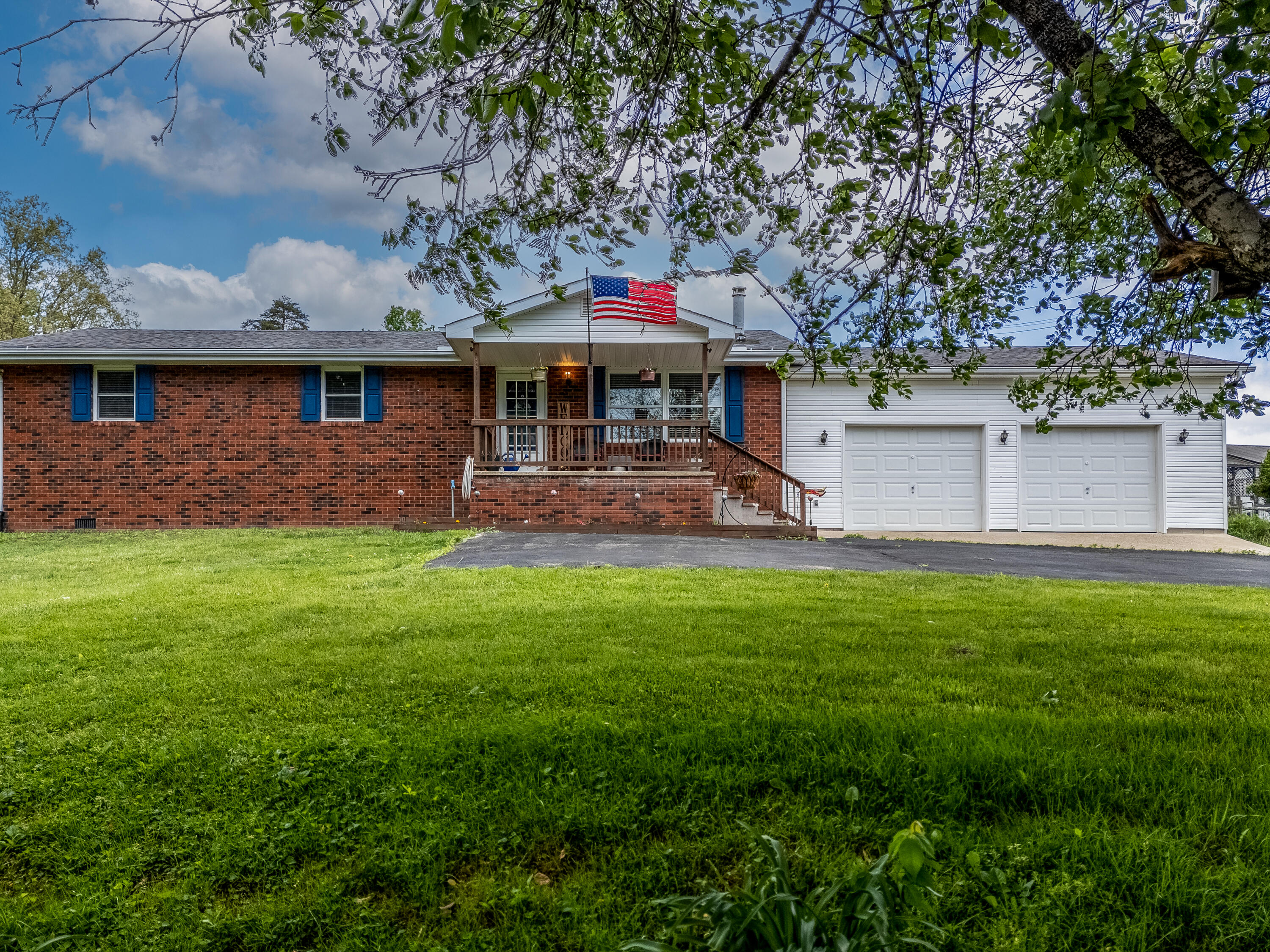 970 Trumbo Road Morehead, KY 40351 - Photo 1 of 37 Front Exterior