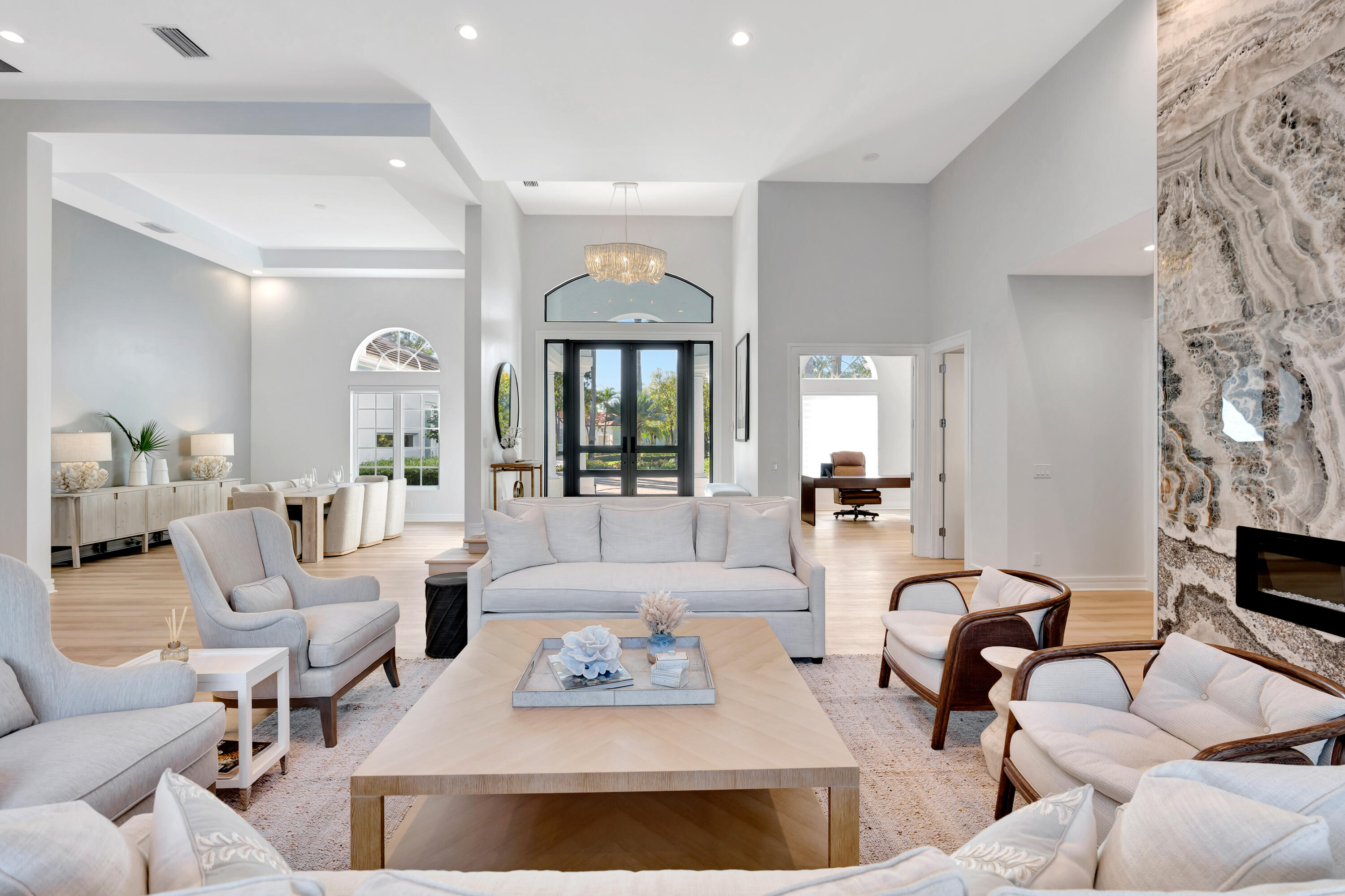 7801 Old Marsh Road Palm Beach Gardens, FL 33418 - Photo 21 of 58 Living Room