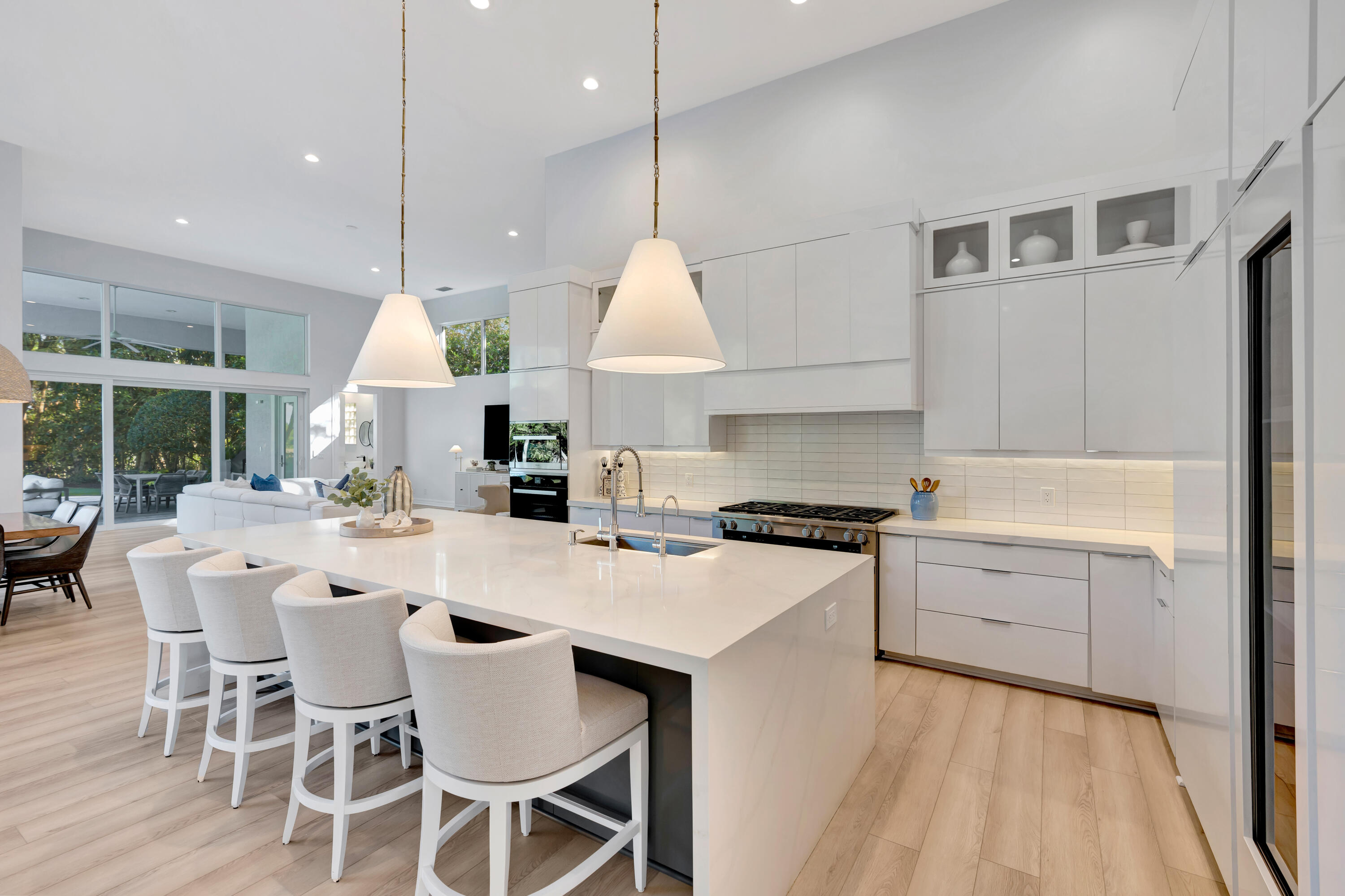 7801 Old Marsh Road Palm Beach Gardens, FL 33418 - Photo 9 of 58 Quartz Counters