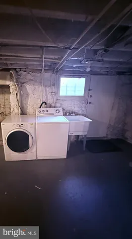 a view of a storage & utility room