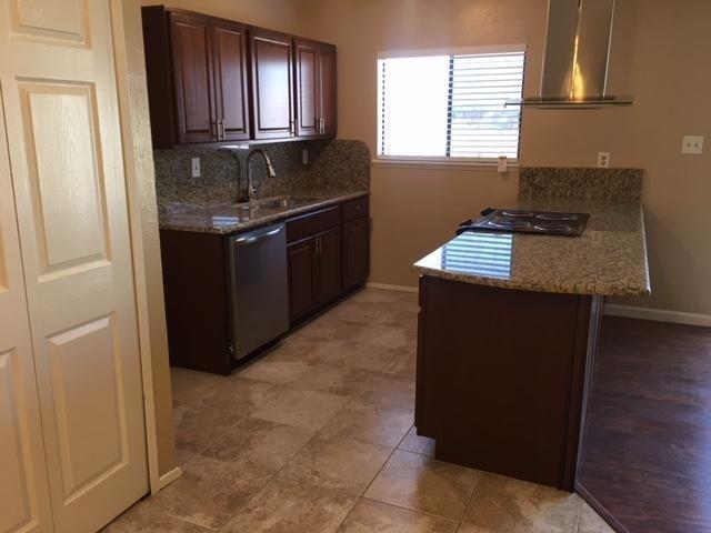 5500 Ragan Drive The Colony, TX 75056 - Photo 9 of 17 Kitchen