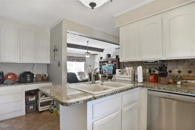 $280,000 | 1283 Corsican Lane, Lake Charles, LA 70611