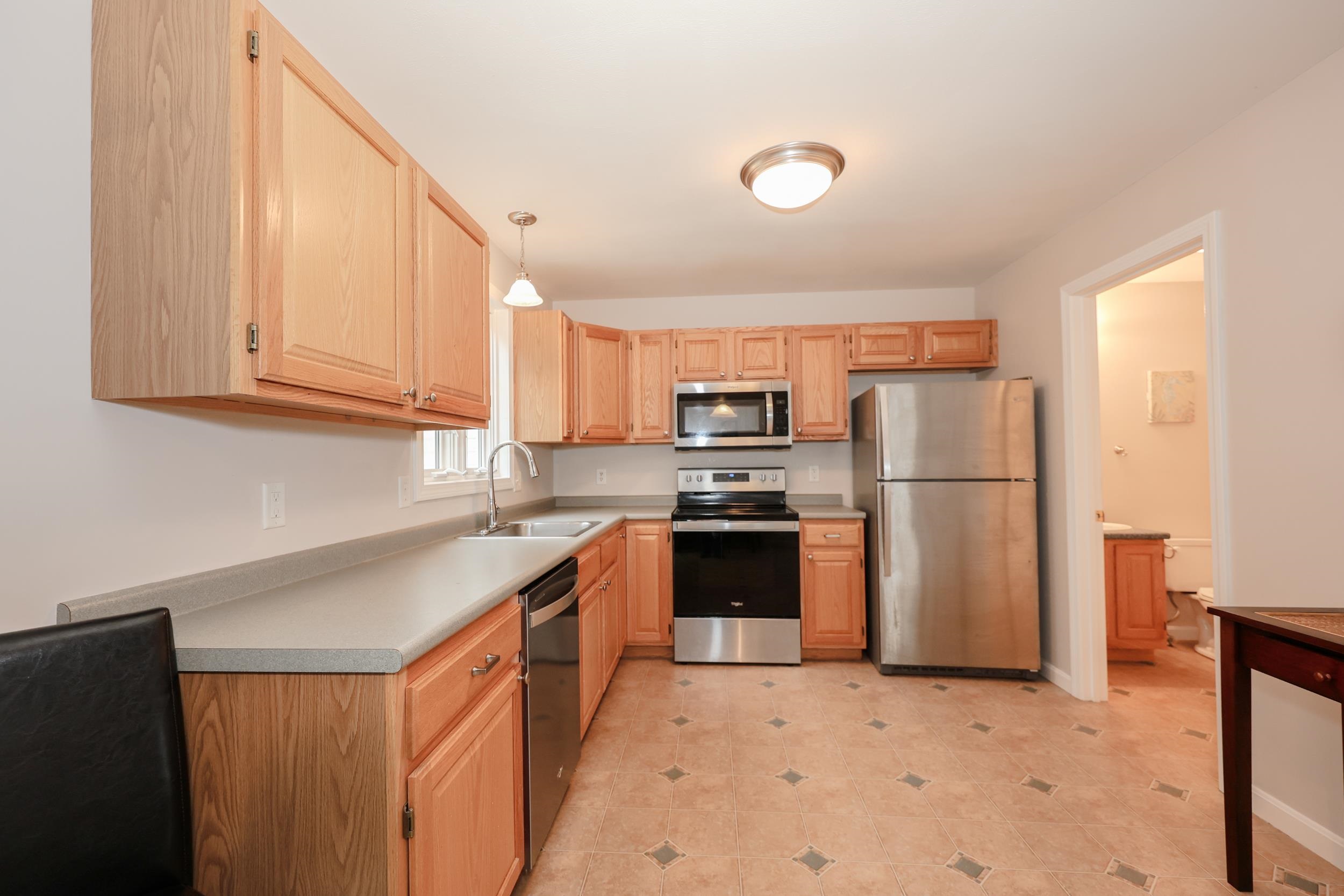 7 Mulberry Lane Amherst, NH 03031 - Photo 12 of 21