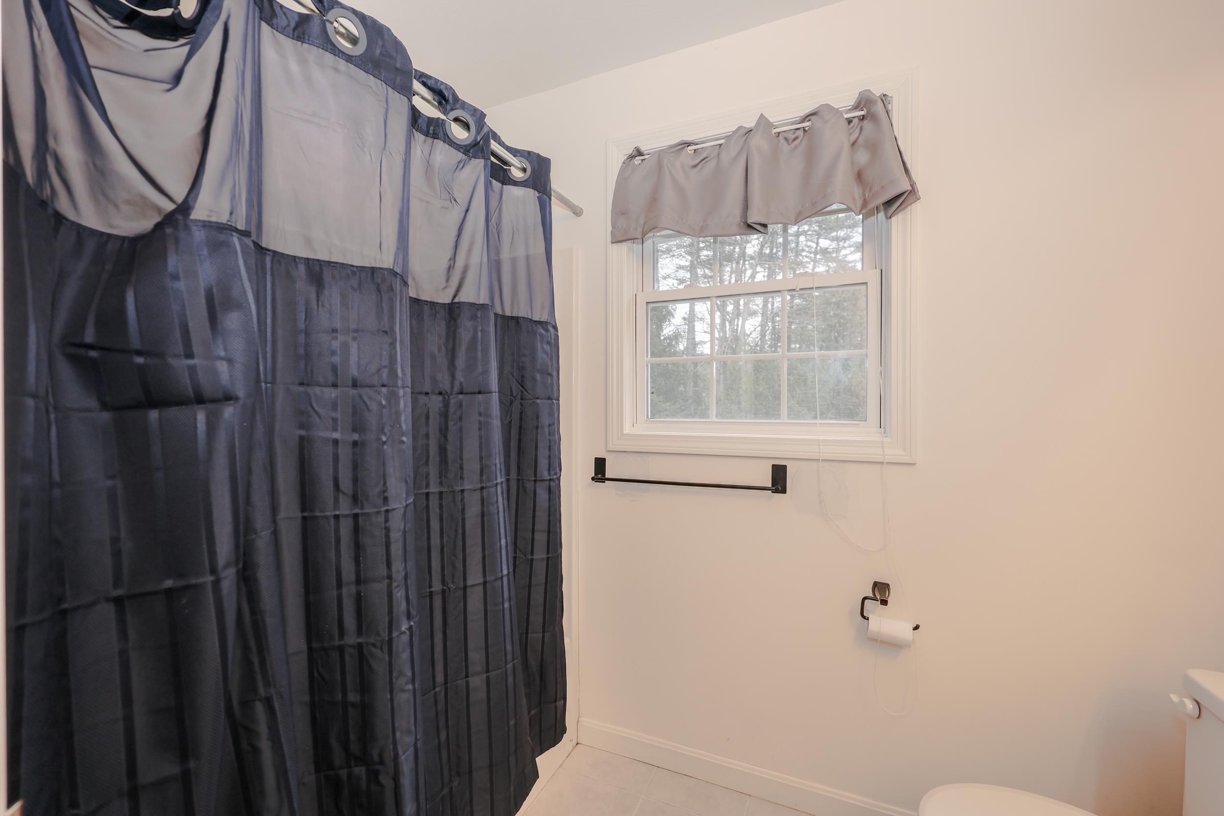 7 Mulberry Lane Amherst, NH 03031 - Photo 22 of 27