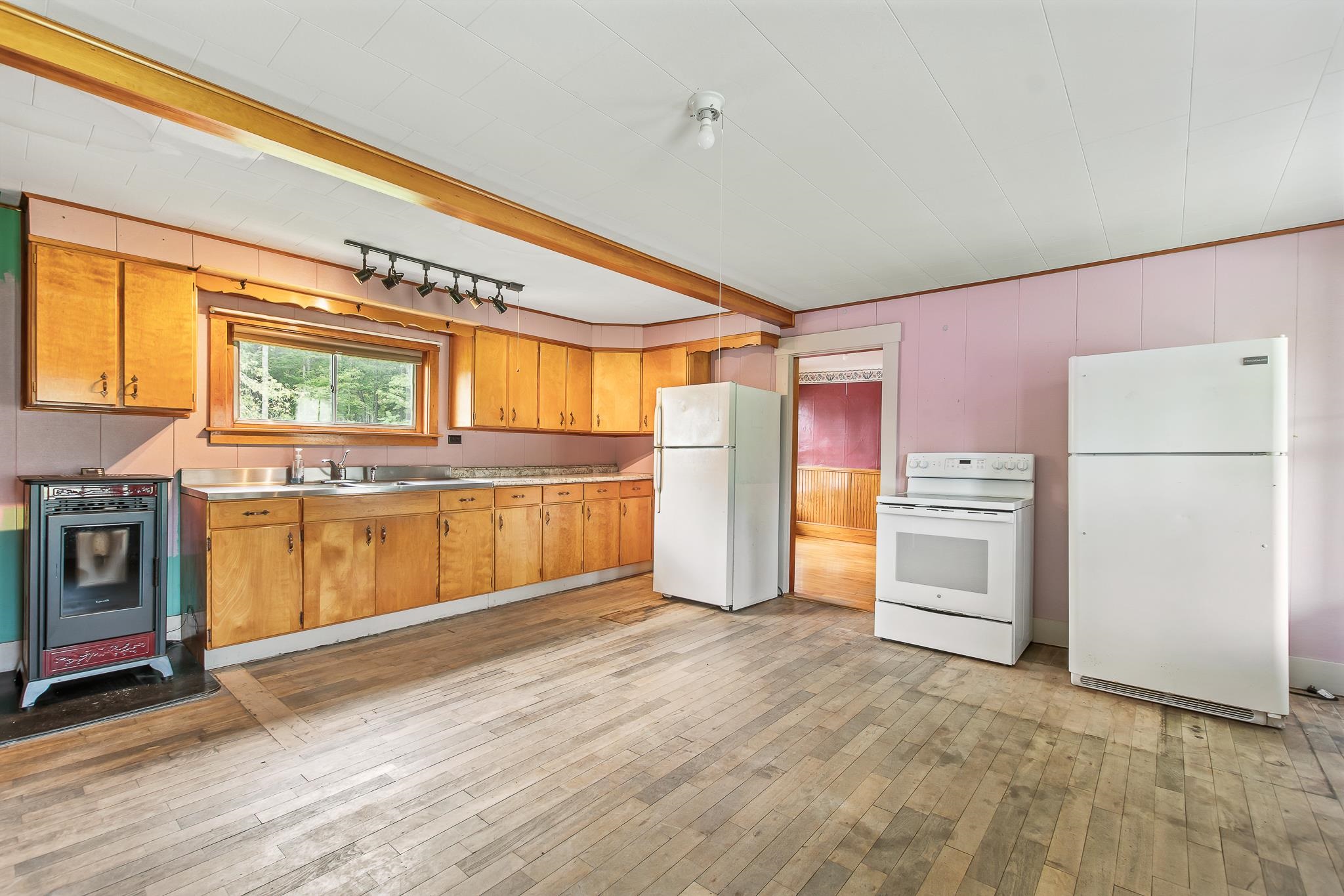 11 Dalton Road Pittsburg, NH 03592 - Photo 4 of 39