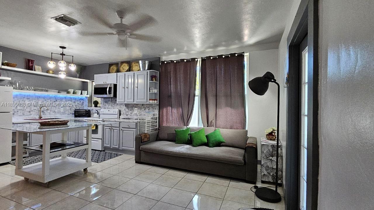 4201 Southwest 60th Place, Unit 2 South Miami, FL 33155 - Photo 14 of 14