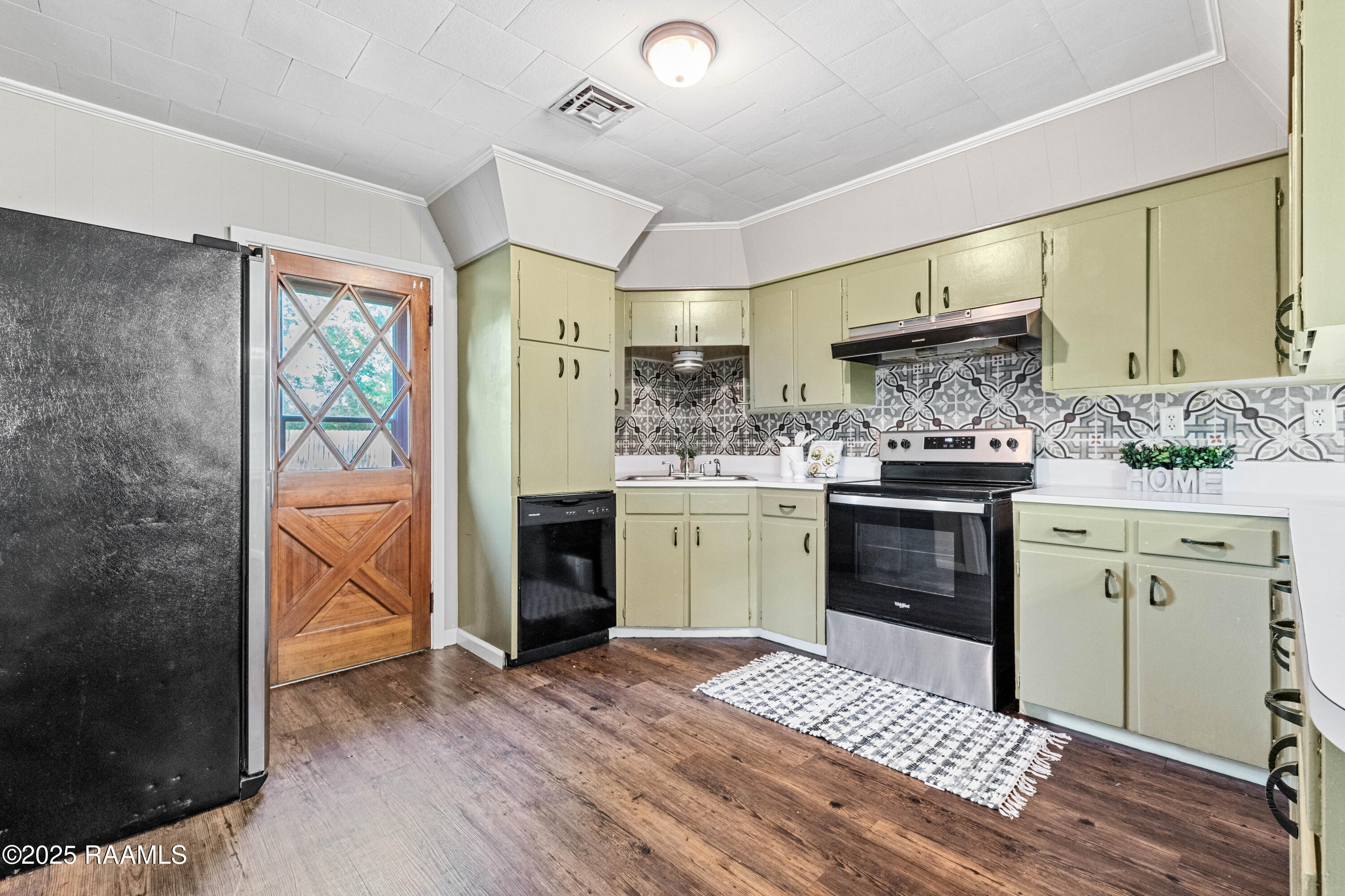 1208 Hugh Wallis Road South Lafayette, LA 70508 - Photo 8 of 28 1208SHughWallis-41