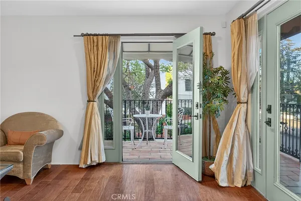 a view of entryway and hall