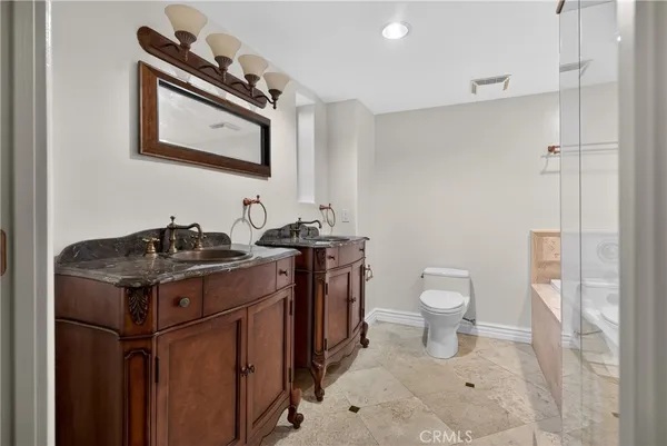 $1,125,000 | 4301 Los Feliz, Unit 12, Los Angeles, CA 90027