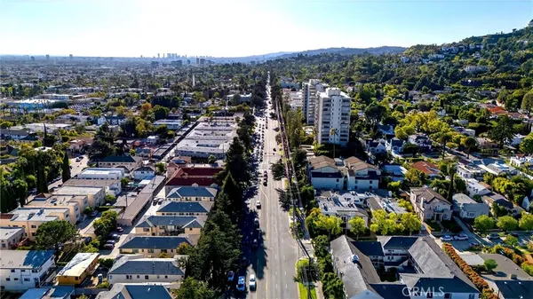 $1,125,000 | 4301 Los Feliz, Unit 12, Los Angeles, CA 90027