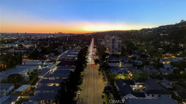 $1,125,000 | 4301 Los Feliz, Unit 12, Los Angeles, CA 90027