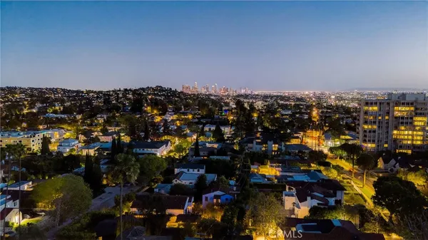 $1,125,000 | 4301 Los Feliz, Unit 12, Los Angeles, CA 90027