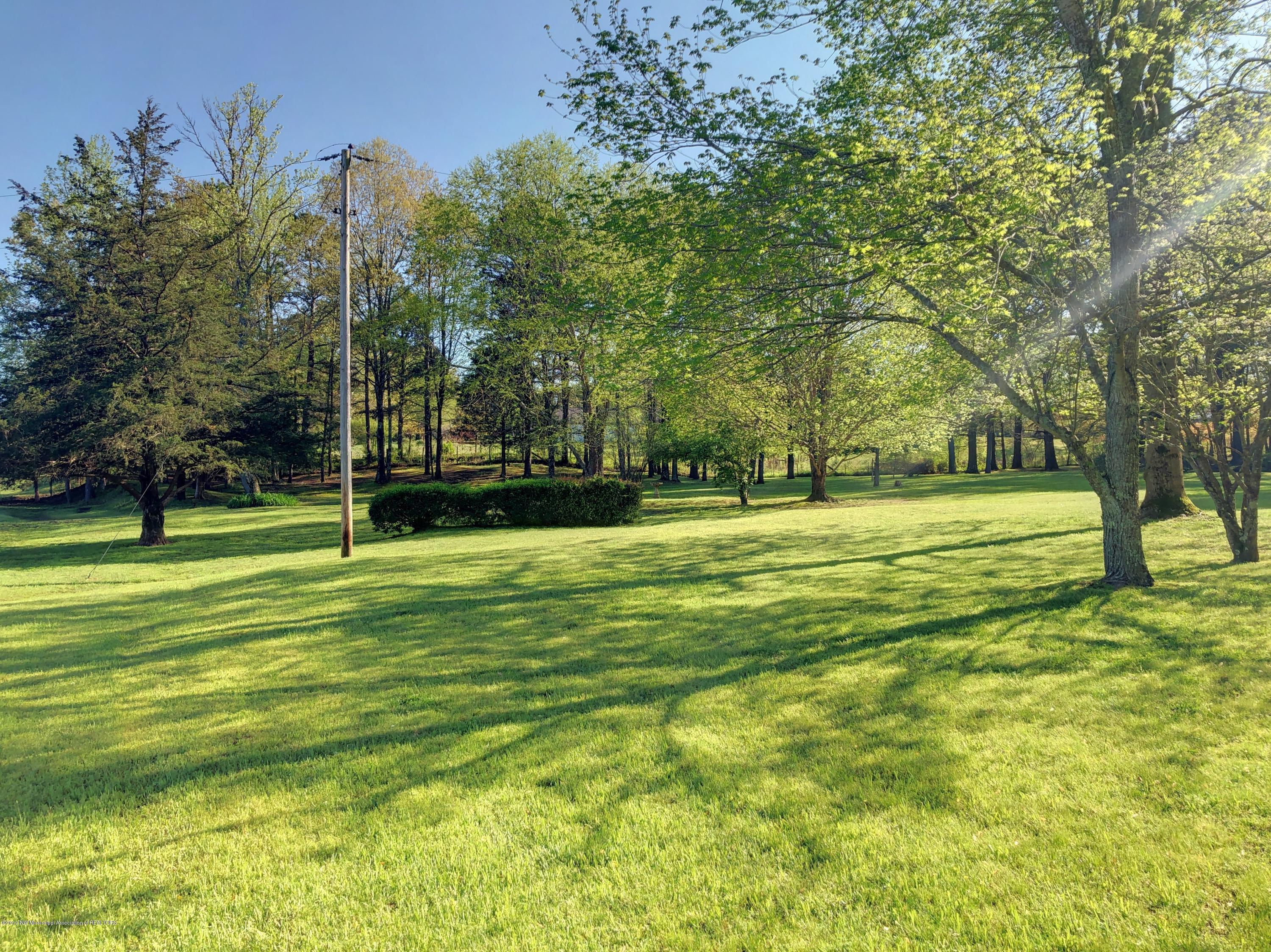 7449 Meridian Road Michigan City, MS 38647 - Photo 14 of 24 012