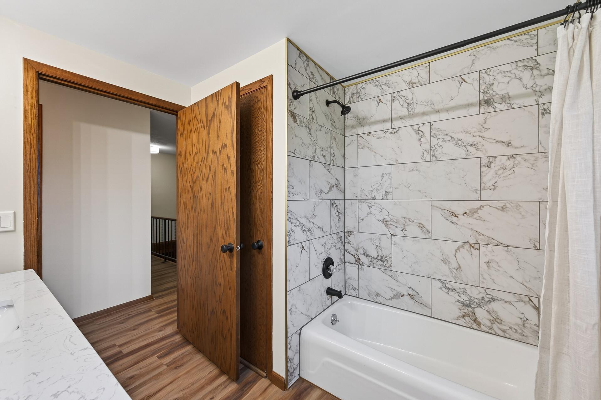 433 7th Street South Hudson, WI 54016 - Photo 11 of 32