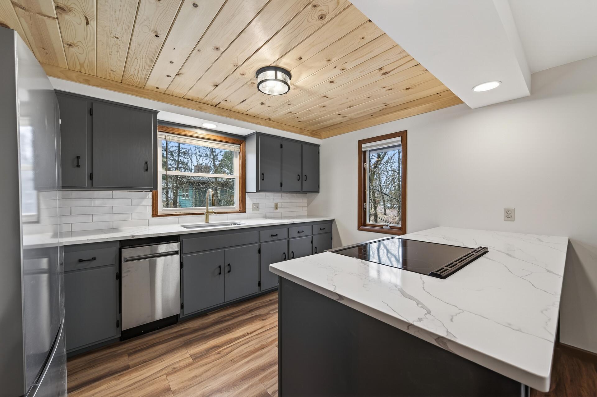 433 7th Street South Hudson, WI 54016 - Photo 2 of 32