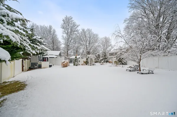 $685,000 | 278 Thompsonville Road, Suffield, CT 06078