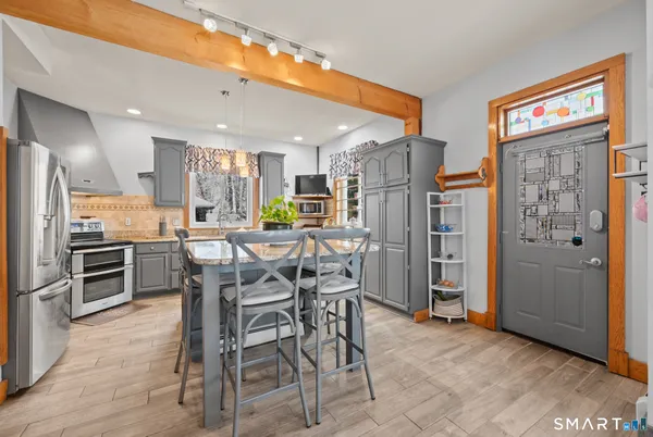 $685,000 | 278 Thompsonville Road, Suffield, CT 06078