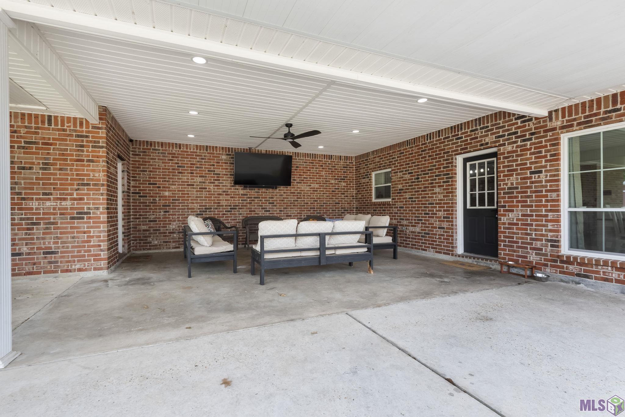 16510 Jay Road Prairieville, LA 70769 - Photo 11 of 13 Gallery Image 11