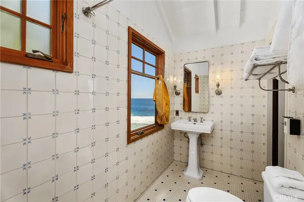 $24,950 | 125 St Ann's Drive, Laguna Beach, CA 92651