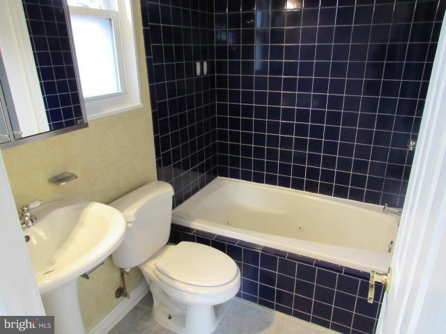 12200 Kendall Street Silver Spring, MD 20902 - Photo 11 of 30 Full Bath First Floor