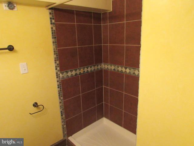 12200 Kendall Street Silver Spring, MD 20902 - Photo 19 of 30 Basement Full Bath
