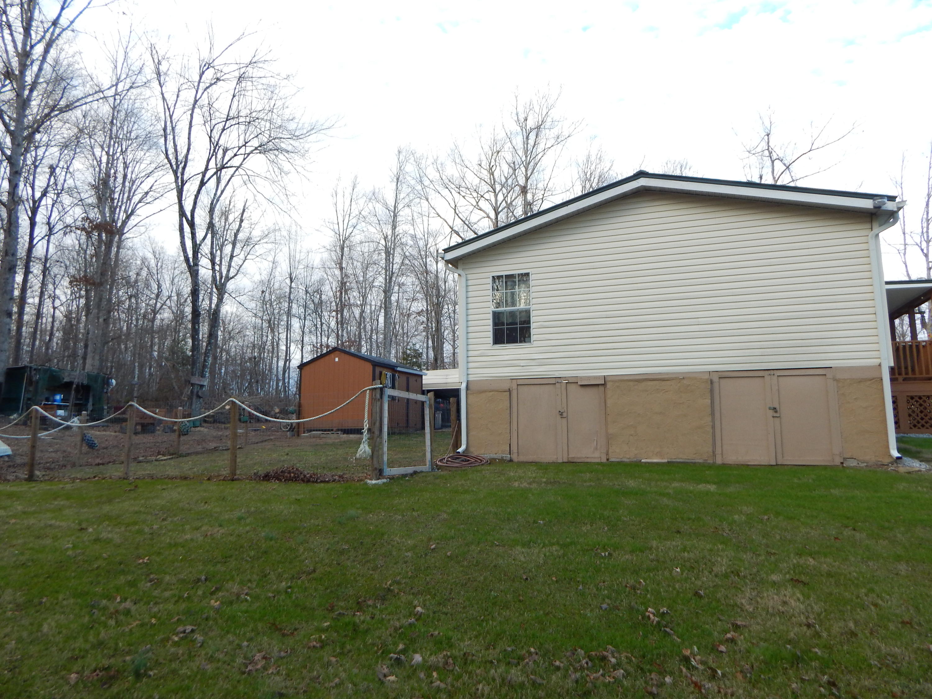 869 Maple Branch Road Sparta, TN 38583 - Photo 20 of 23 DSCN4104