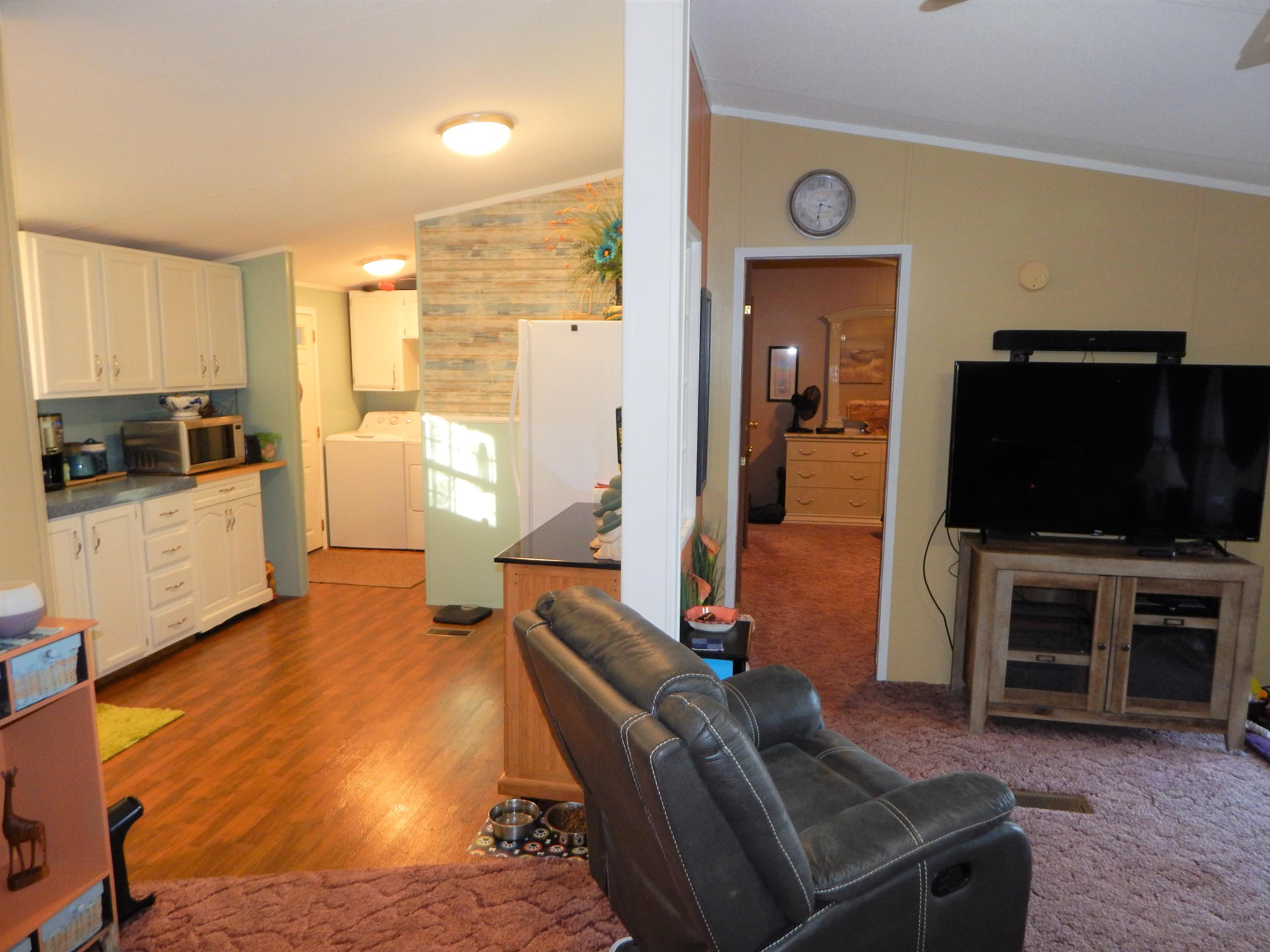 869 Maple Branch Road Sparta, TN 38583 - Photo 6 of 23 DSCN4071